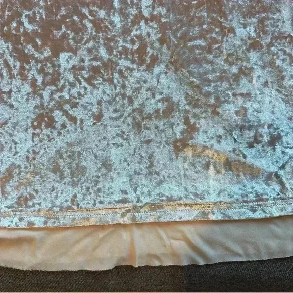 🎆 Jodifl gold/champagne velvet tunic top size small Christmas Holiday New Year’s - Picture 5 of 8